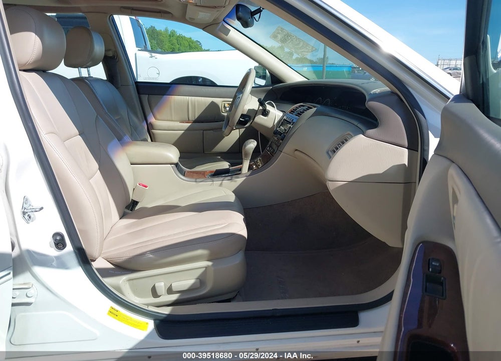 2000 TOYOTA AVALON XLS VIN: 4T1BF28B3YU031087
