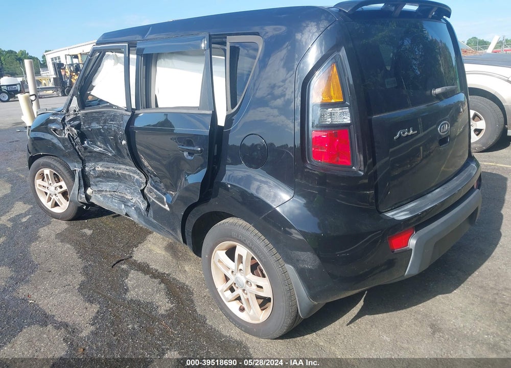 2011 KIA SOUL VIN: KNDJT2A28B7243167