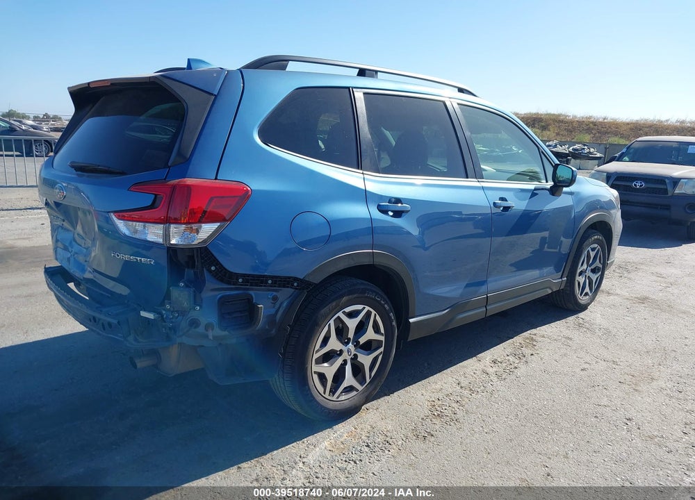 2021 SUBARU FORESTER PREMIUM VIN: JF2SKAJC3MH465771