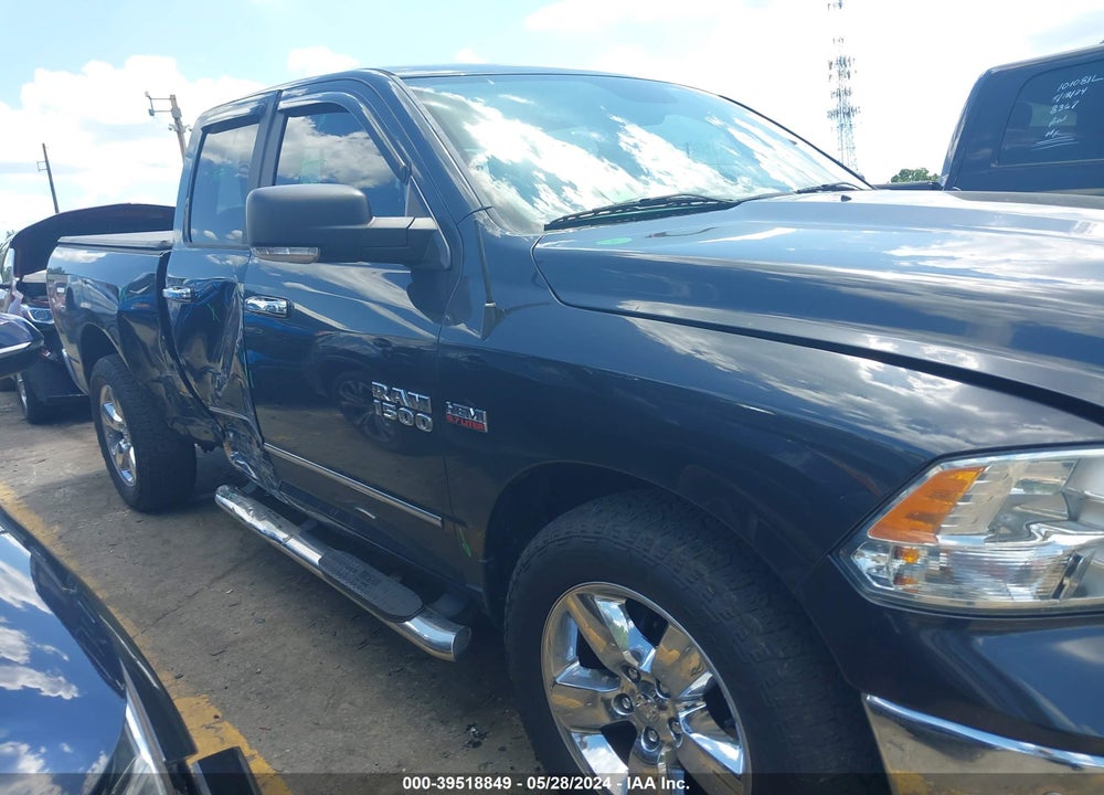 2017 RAM 1500 BIG HORN QUAD CAB 4X2 6'4 BOX VIN: 1C6RR6GT8HS744467