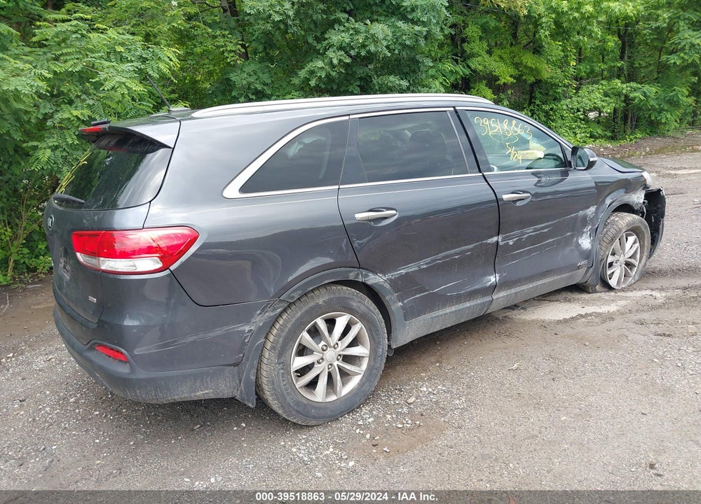 2016 KIA SORENTO 2.4L LX VIN: 5XYPGDA31GG166543