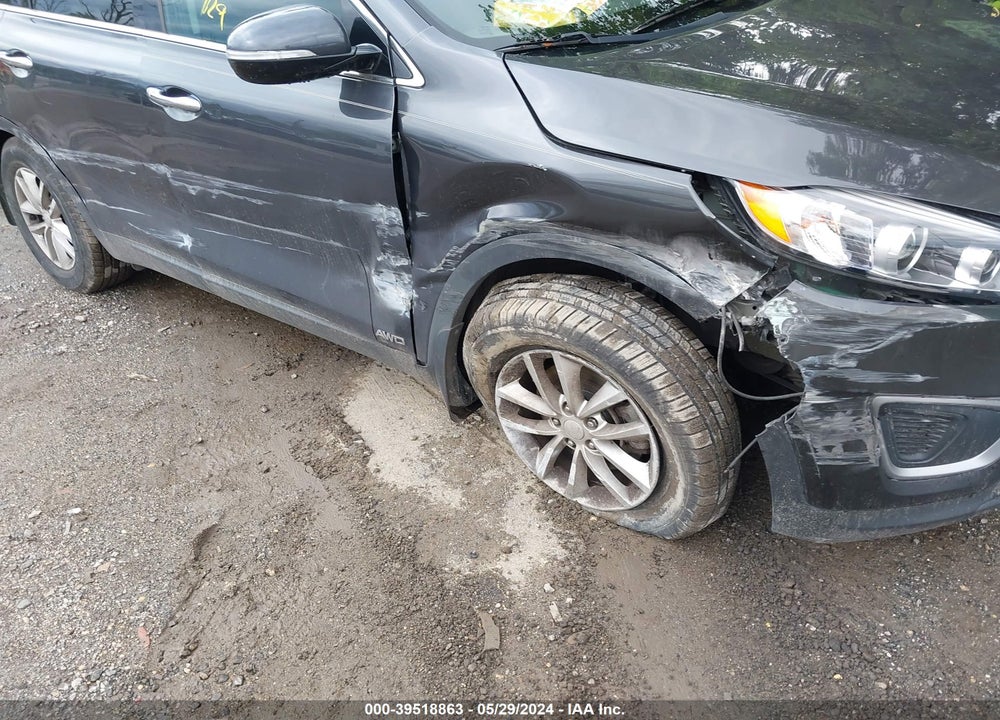 2016 KIA SORENTO 2.4L LX VIN: 5XYPGDA31GG166543