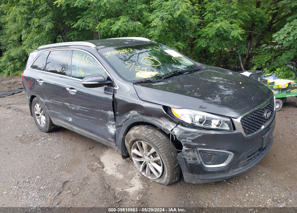 2016 KIA SORENTO 2.4L LX VIN: 5XYPGDA31GG166543