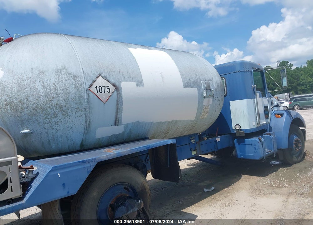1998 KENWORTH T300 T300 VIN: 3BKMHD7X6WF781059