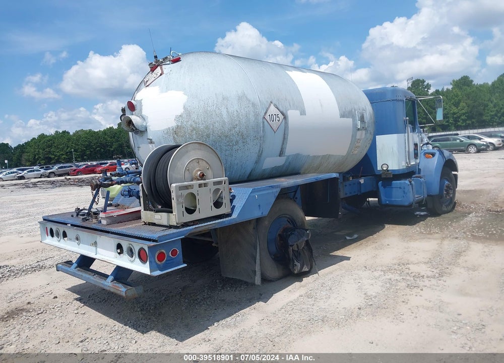 1998 KENWORTH T300 T300 VIN: 3BKMHD7X6WF781059
