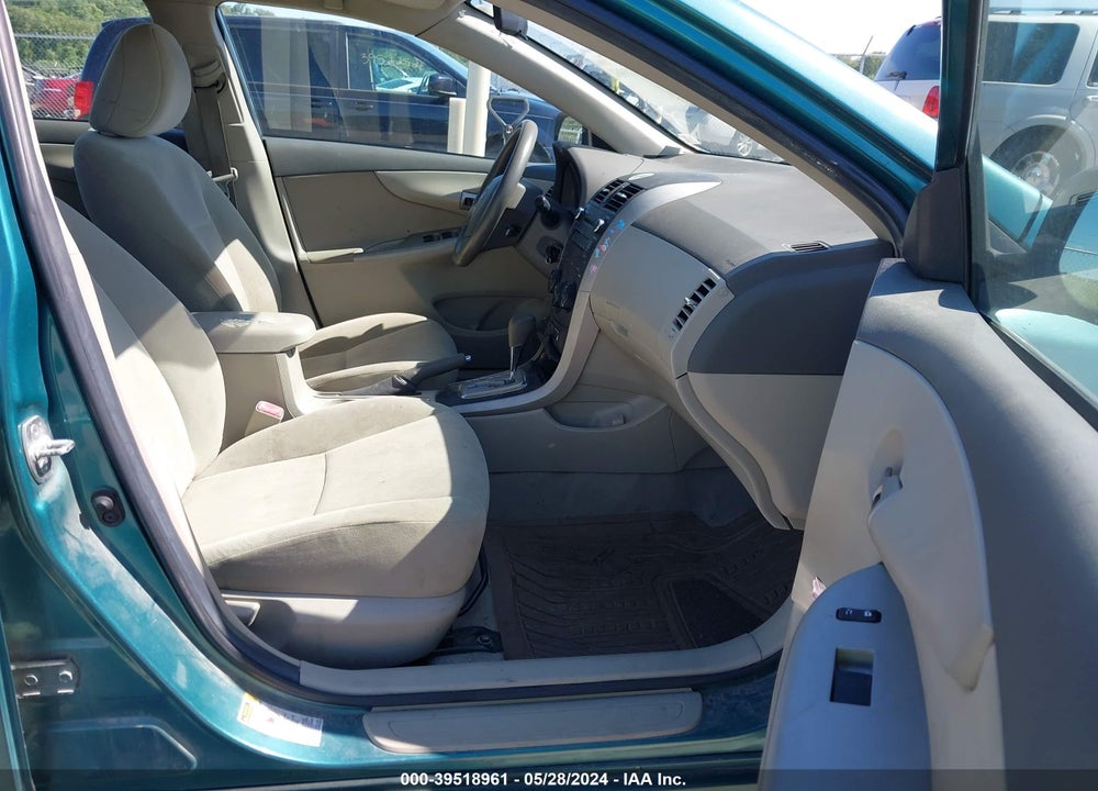 2010 TOYOTA COROLLA LE VIN: 2T1BU4EE3AC521830