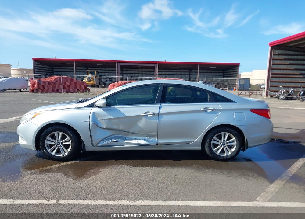 2013 HYUNDAI SONATA GLS VIN: 5NPEB4AC5DH522549