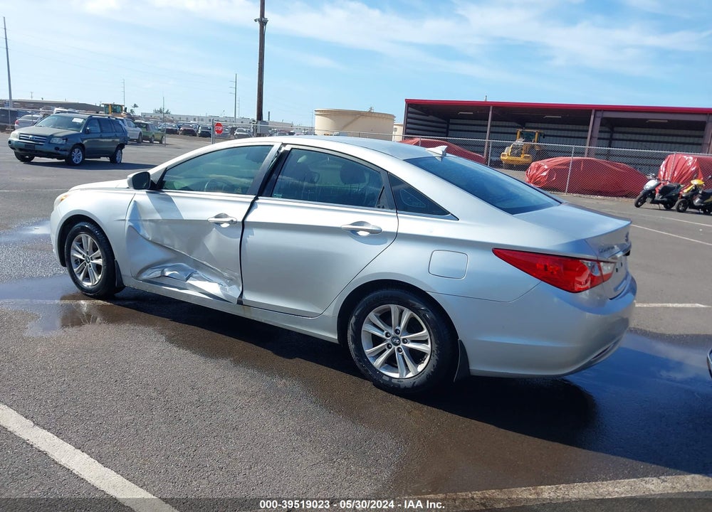 2013 HYUNDAI SONATA GLS VIN: 5NPEB4AC5DH522549