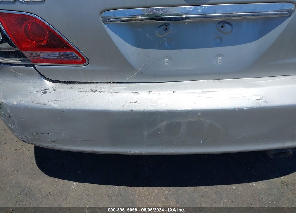 2005 LEXUS ES 330 VIN: JTHBA30G755073850