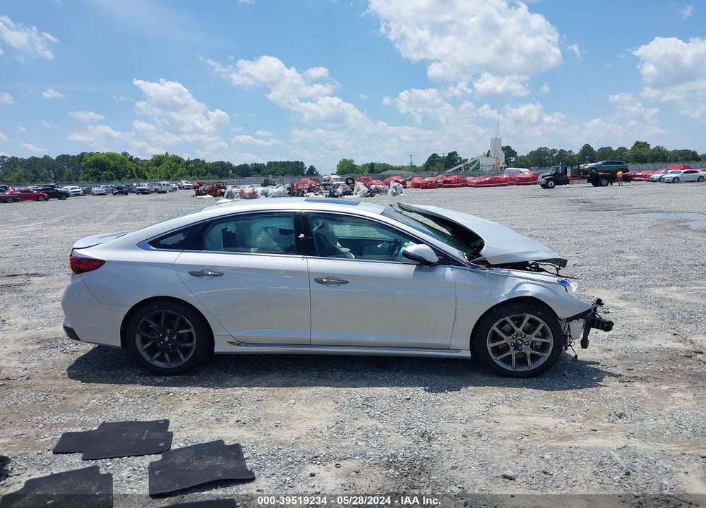2018 HYUNDAI SONATA SPORT 2.0T VIN: 5NPE34AB7JH671982
