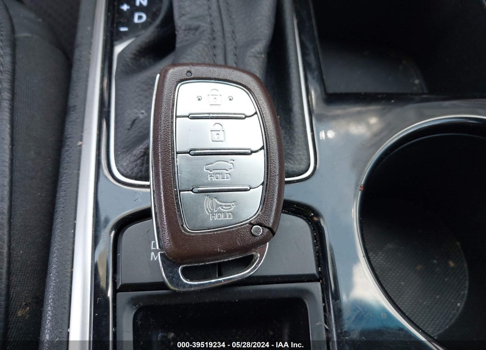 2018 HYUNDAI SONATA SPORT 2.0T VIN: 5NPE34AB7JH671982