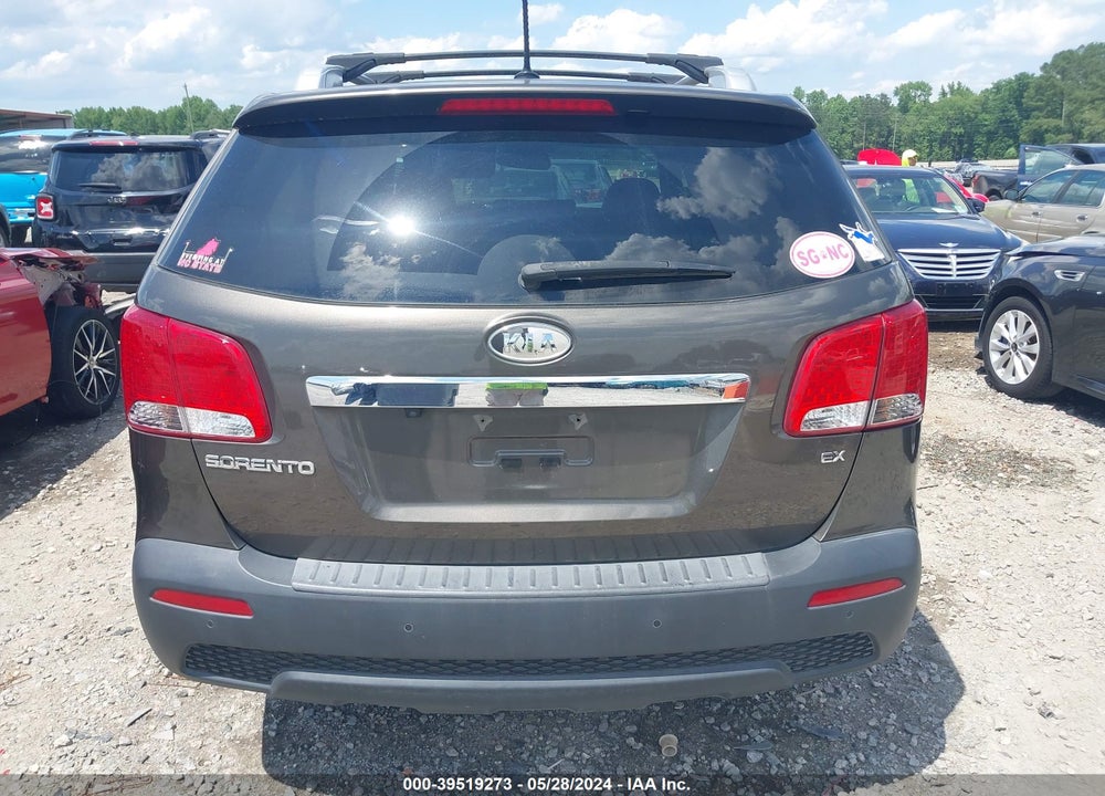 2013 KIA SORENTO EX VIN: 5XYKUDA63DG414851