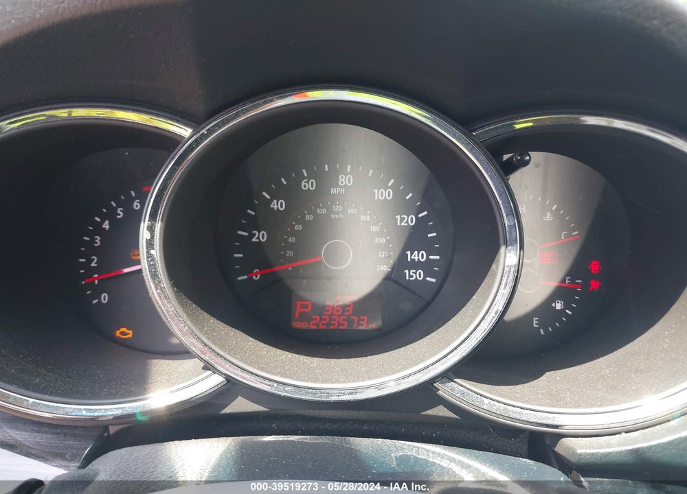 2013 KIA SORENTO EX VIN: 5XYKUDA63DG414851