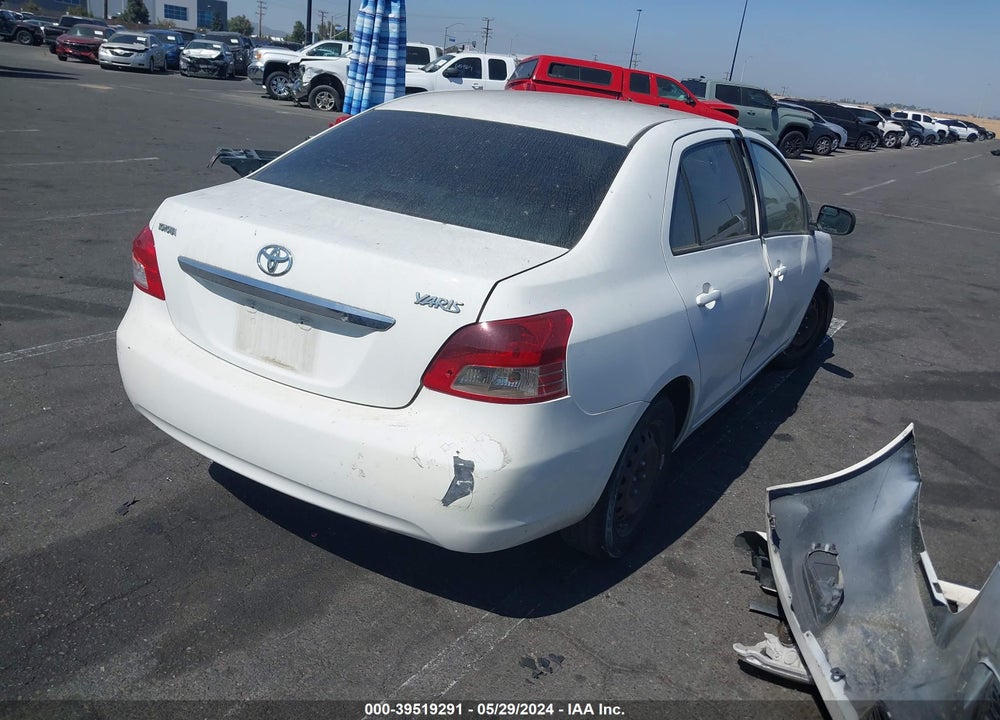 2009 TOYOTA YARIS VIN: JTDBT903091300305
