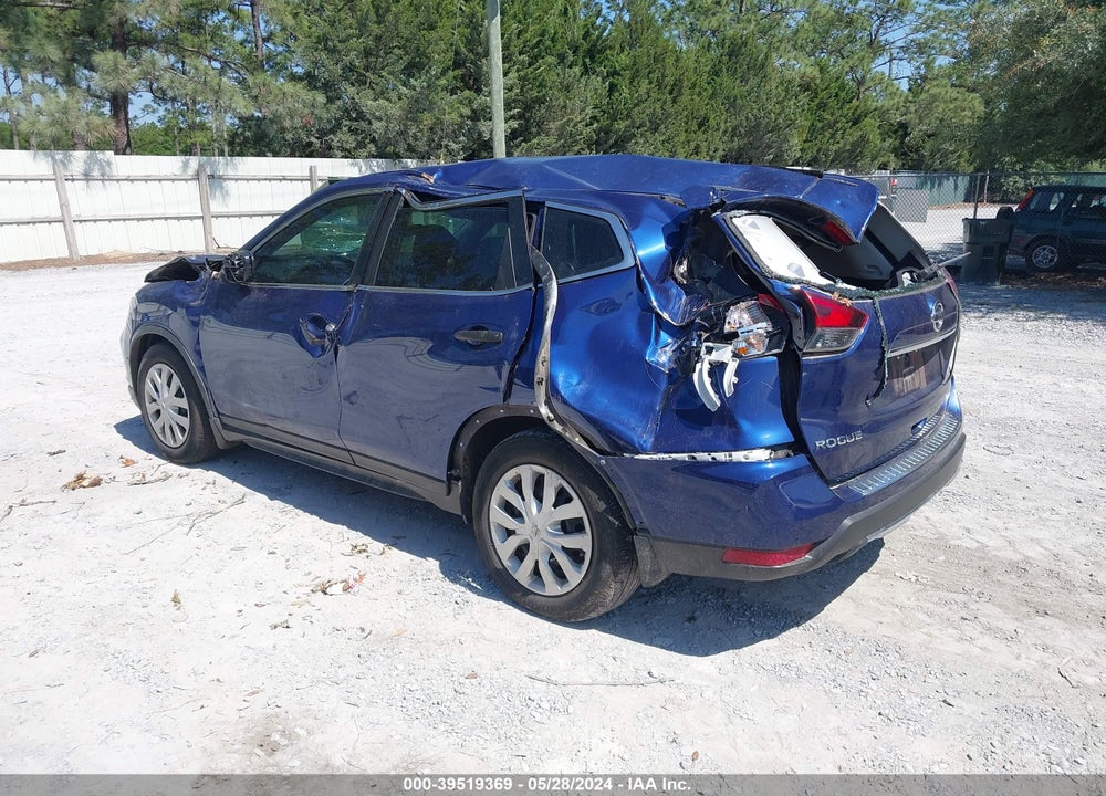 2018 NISSAN ROGUE S VIN: 5N1AT2MT4JC828883