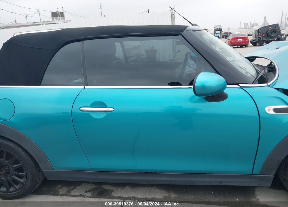 2018 MINI CONVERTIBLE COOPER VIN: WMWWG5C57J3D01262