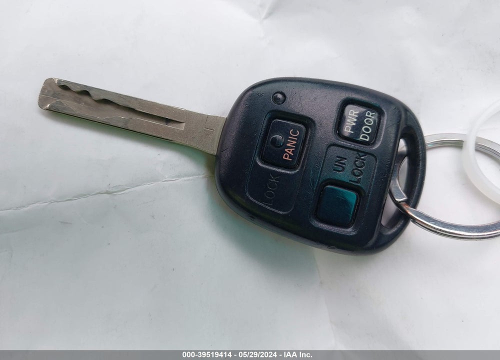 2005 LEXUS RX 330 VIN: 2T2HA31U25C078985