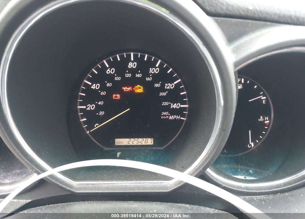 2005 LEXUS RX 330 VIN: 2T2HA31U25C078985