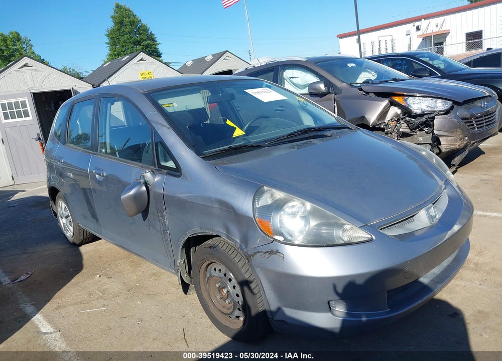 2008 HONDA FIT VIN: JHMGD38478S031739