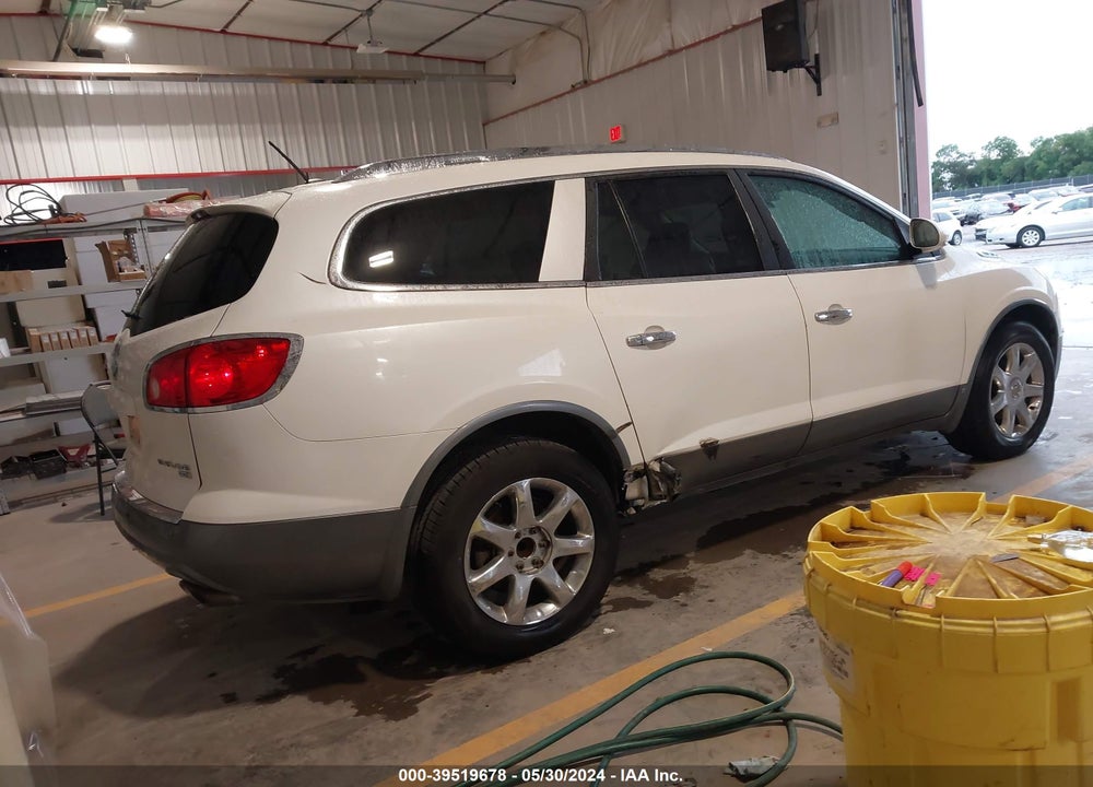 2010 BUICK ENCLAVE 1XL VIN: 5GALRBED0AJ135048