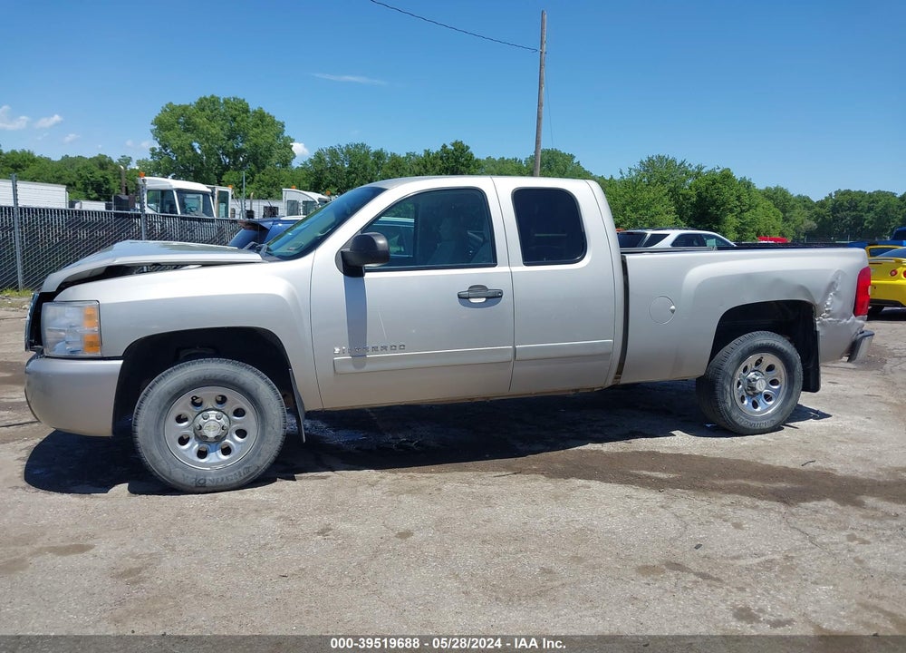 2008 CHEVROLET SILVERADO 1500 LT1 VIN: 1GCEC19C18Z104780