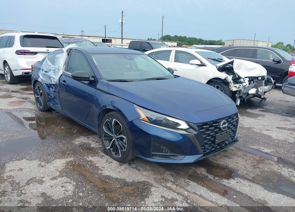 2023 NISSAN ALTIMA SR FWD VIN: 1N4BL4CV0PN327967