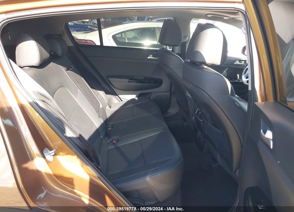 2021 KIA SPORTAGE EX VIN: KNDPN3AC8M7922944