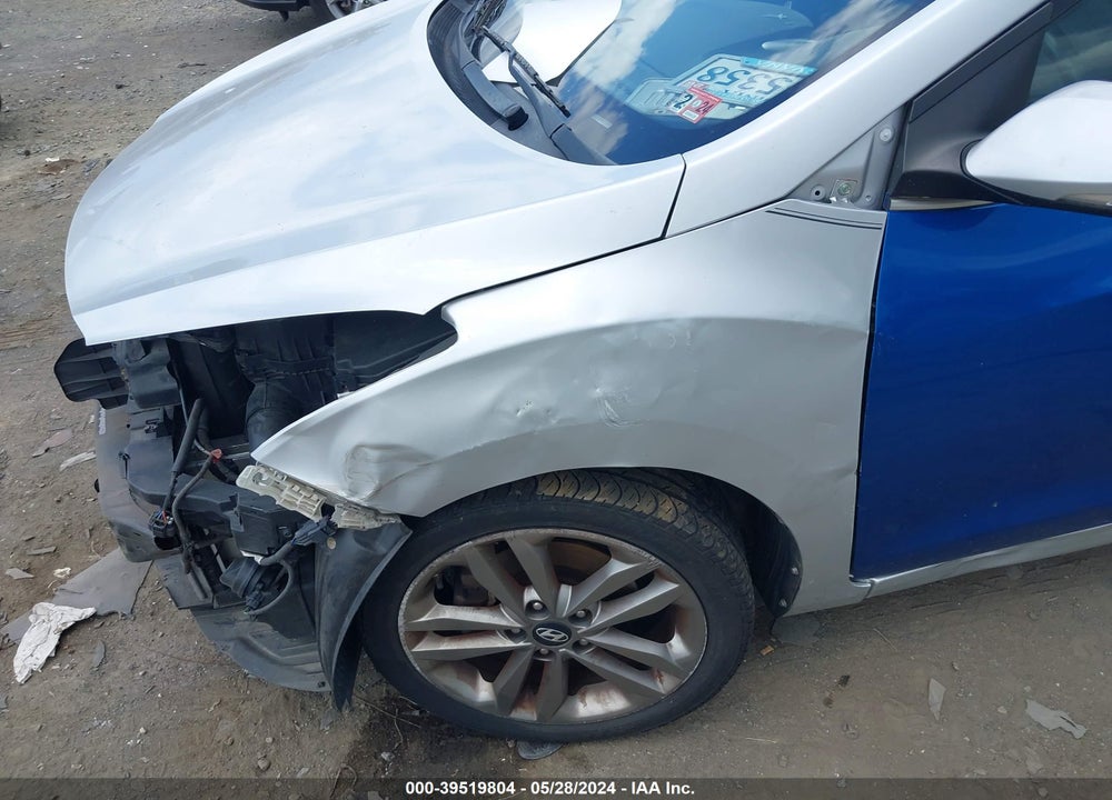 2016 HYUNDAI ELANTRA GT VIN: KMHD35LH1GU251373
