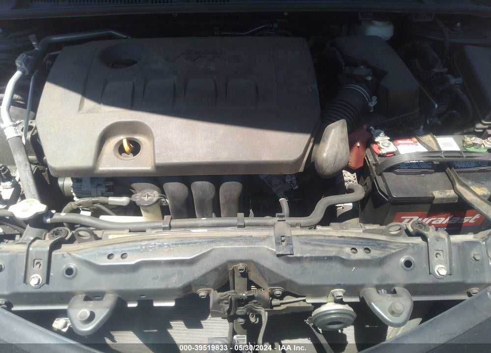 2018 TOYOTA COROLLA LE VIN: 2T1BURHE0JC018541