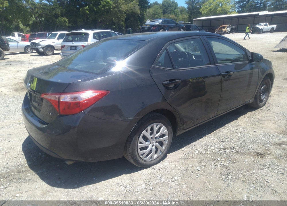 2018 TOYOTA COROLLA LE VIN: 2T1BURHE0JC018541