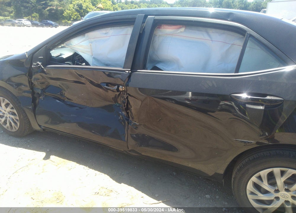 2018 TOYOTA COROLLA LE VIN: 2T1BURHE0JC018541
