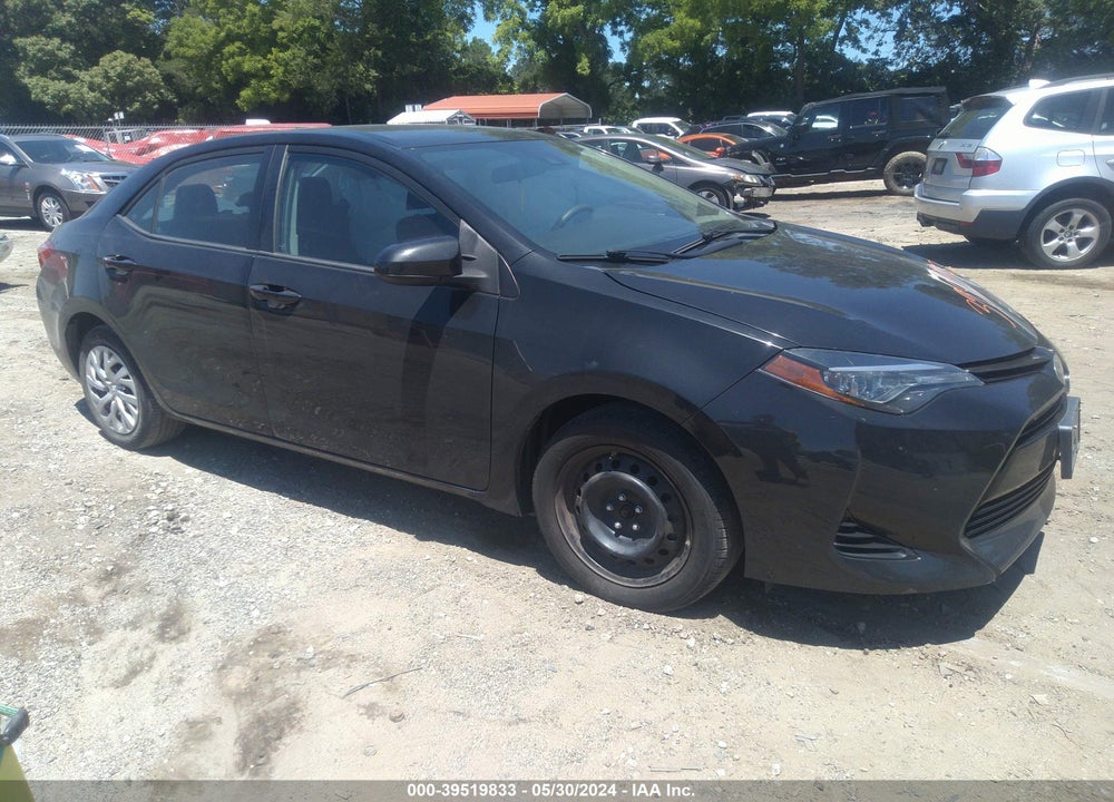2018 TOYOTA COROLLA LE VIN: 2T1BURHE0JC018541