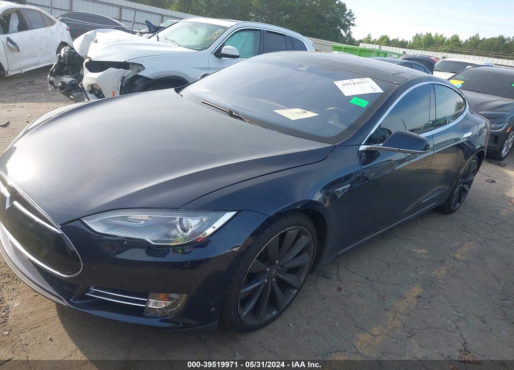 2014 TESLA MODEL S P85 VIN: 5YJSA1H19EFP63636