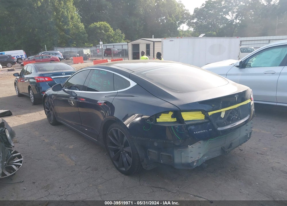 2014 TESLA MODEL S P85 VIN: 5YJSA1H19EFP63636