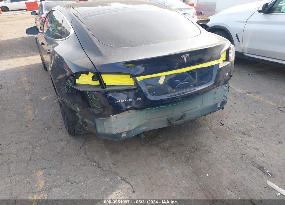 2014 TESLA MODEL S P85 VIN: 5YJSA1H19EFP63636