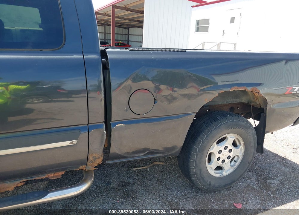 2003 CHEVROLET SILVERADO 1500 LS VIN: 2GCEK19T231149957