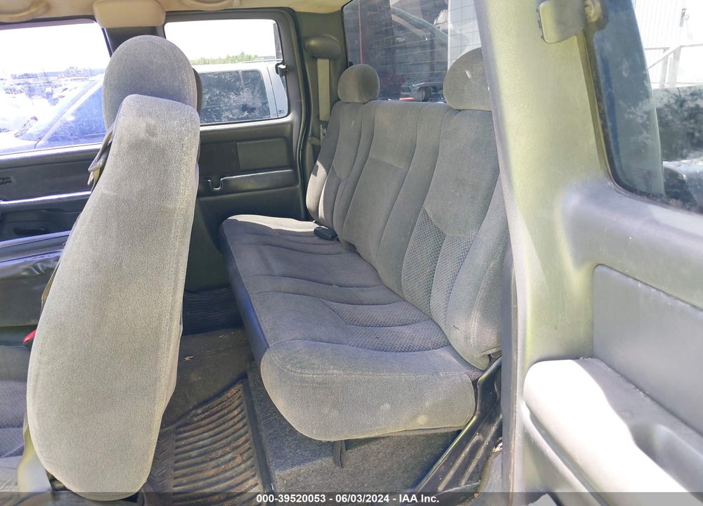 2003 CHEVROLET SILVERADO 1500 LS VIN: 2GCEK19T231149957