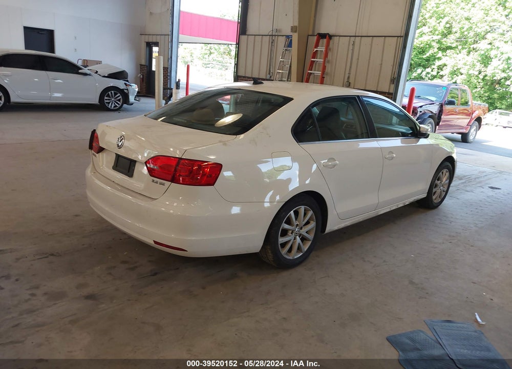 2013 VOLKSWAGEN JETTA 2.5L SE VIN: 3VWDX7AJ6DM446506