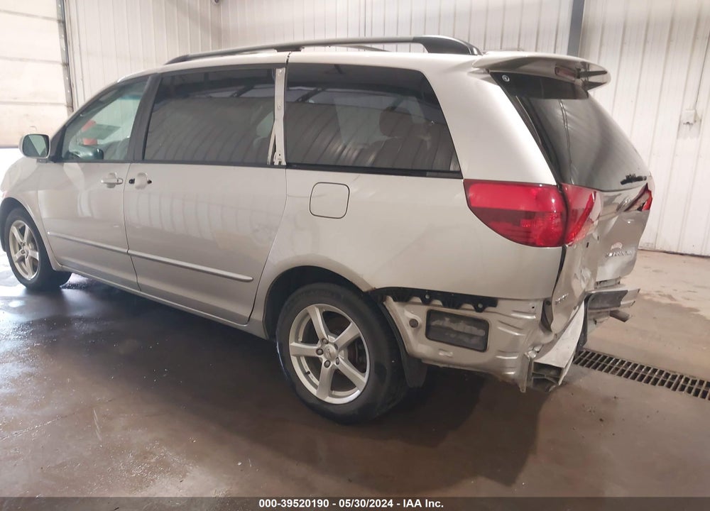 2005 TOYOTA SIENNA VIN: 5TDZA22C95S345748