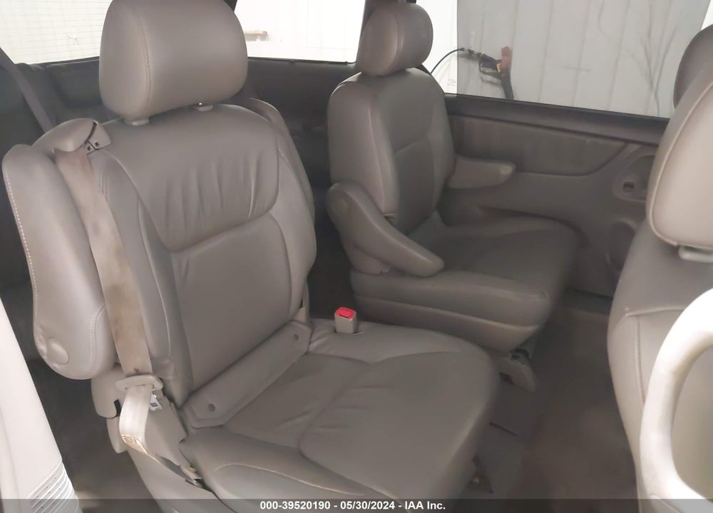 2005 TOYOTA SIENNA VIN: 5TDZA22C95S345748