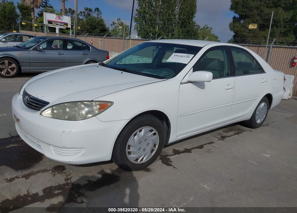 2005 TOYOTA CAMRY LE VIN: 4T1BE32K65U552382