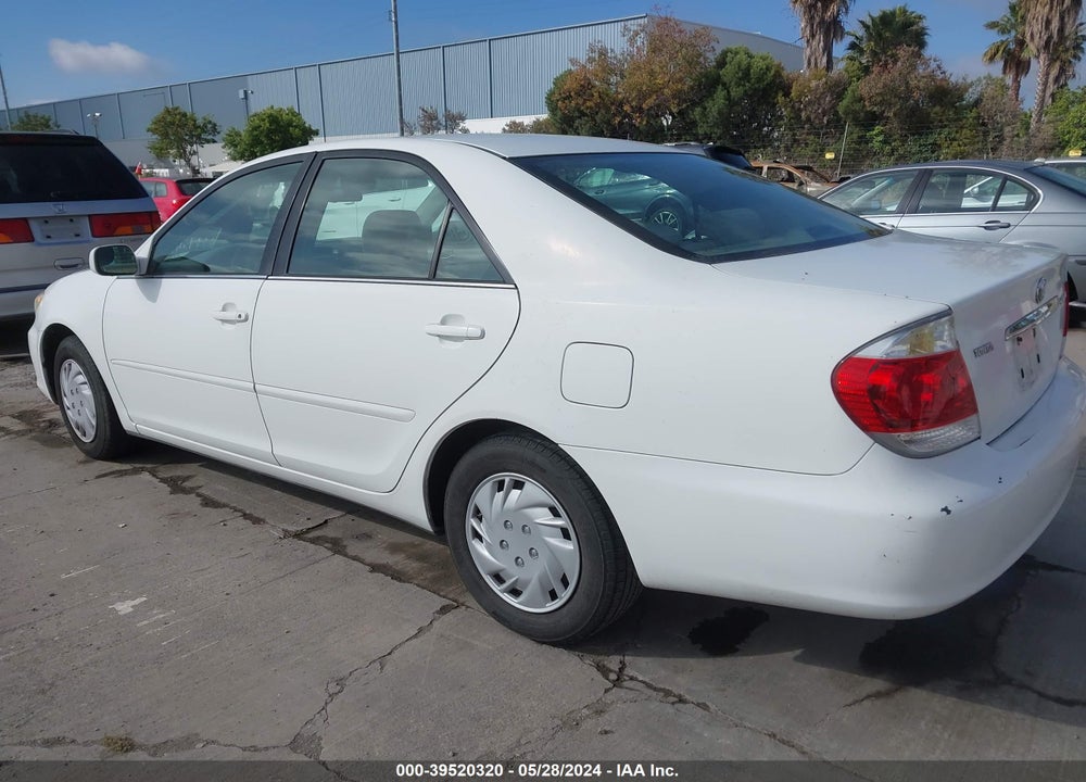 2005 TOYOTA CAMRY LE VIN: 4T1BE32K65U552382