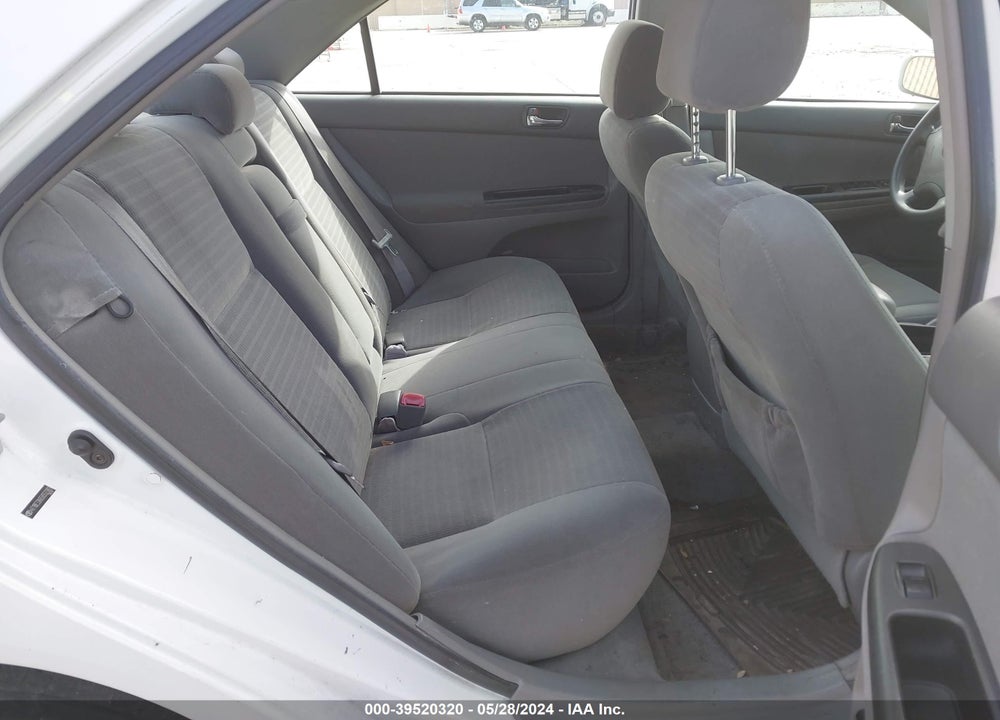 2005 TOYOTA CAMRY LE VIN: 4T1BE32K65U552382