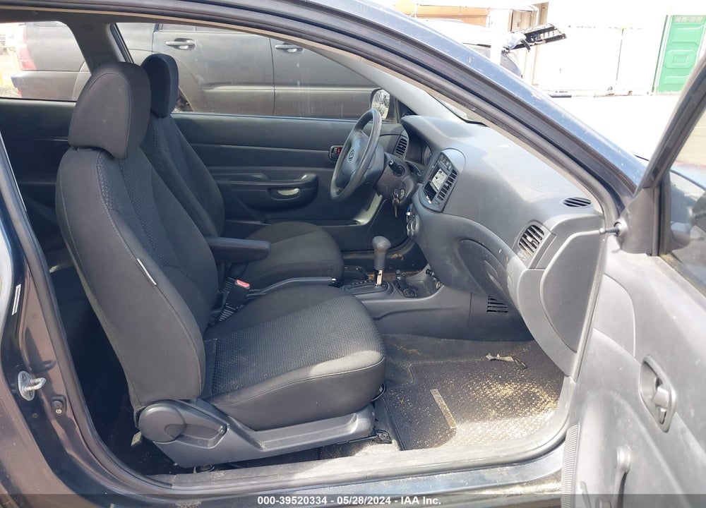 2010 HYUNDAI ACCENT VIN: KMHCM3AC0AU161689