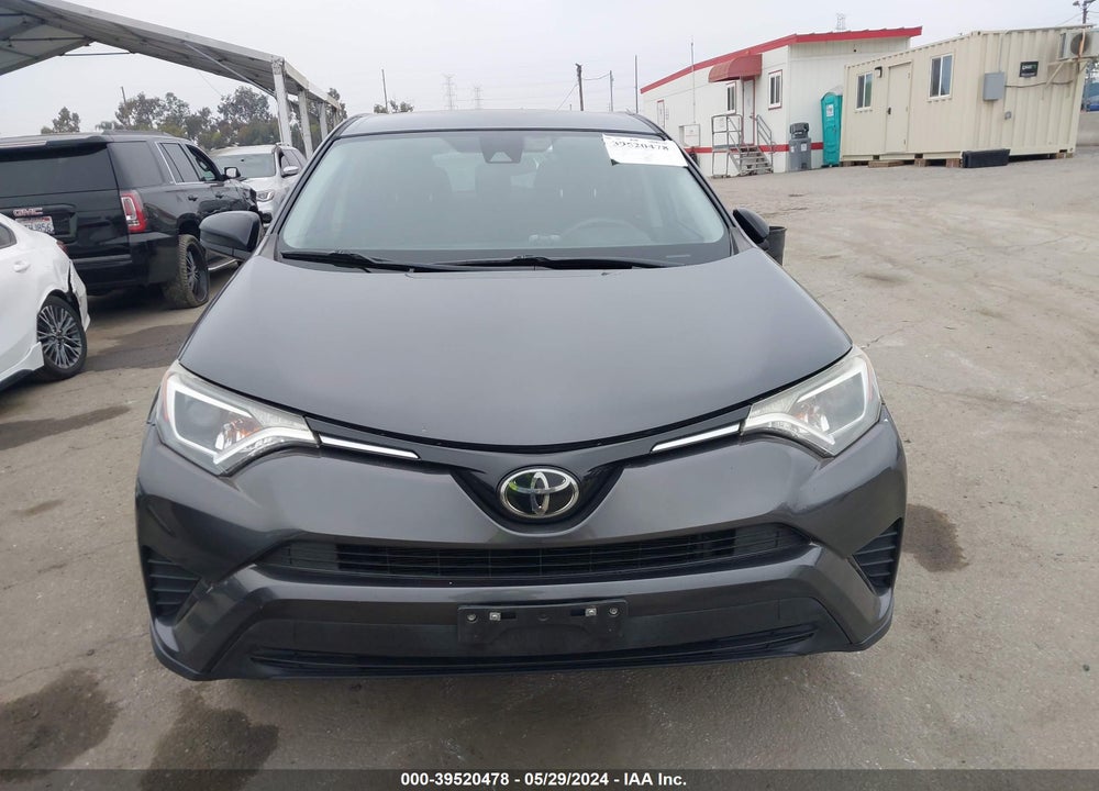 2018 TOYOTA RAV4 LE VIN: 2T3ZFREV6JW512972