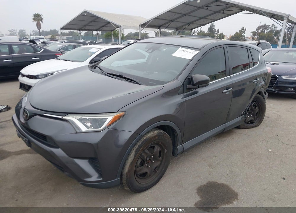 2018 TOYOTA RAV4 LE VIN: 2T3ZFREV6JW512972