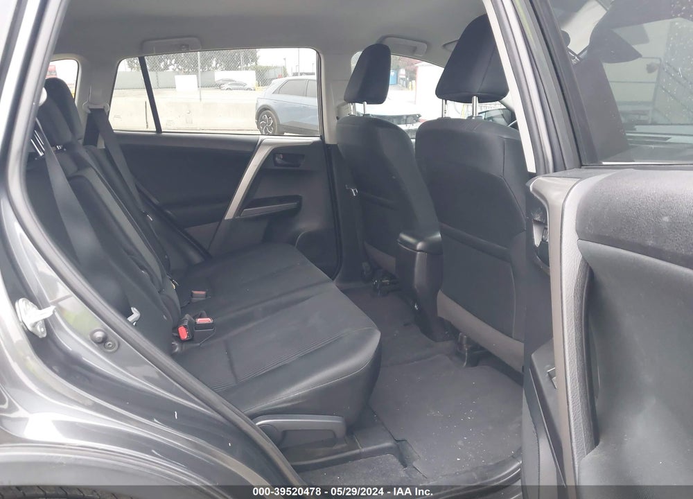 2018 TOYOTA RAV4 LE VIN: 2T3ZFREV6JW512972