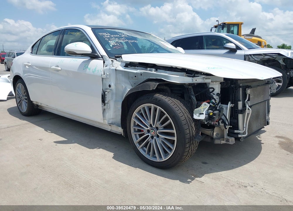 2019 ALFA ROMEO GIULIA TI LUSSO AWD VIN: ZARFANBN3K7611847