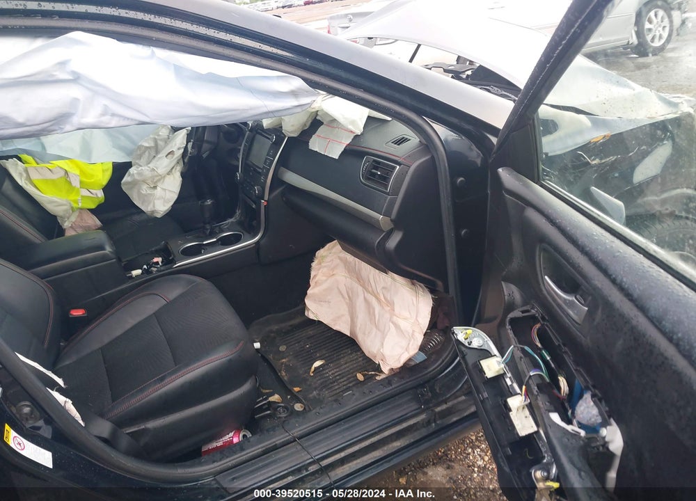 2017 TOYOTA CAMRY SE VIN: 4T1BF1FK3HU398181