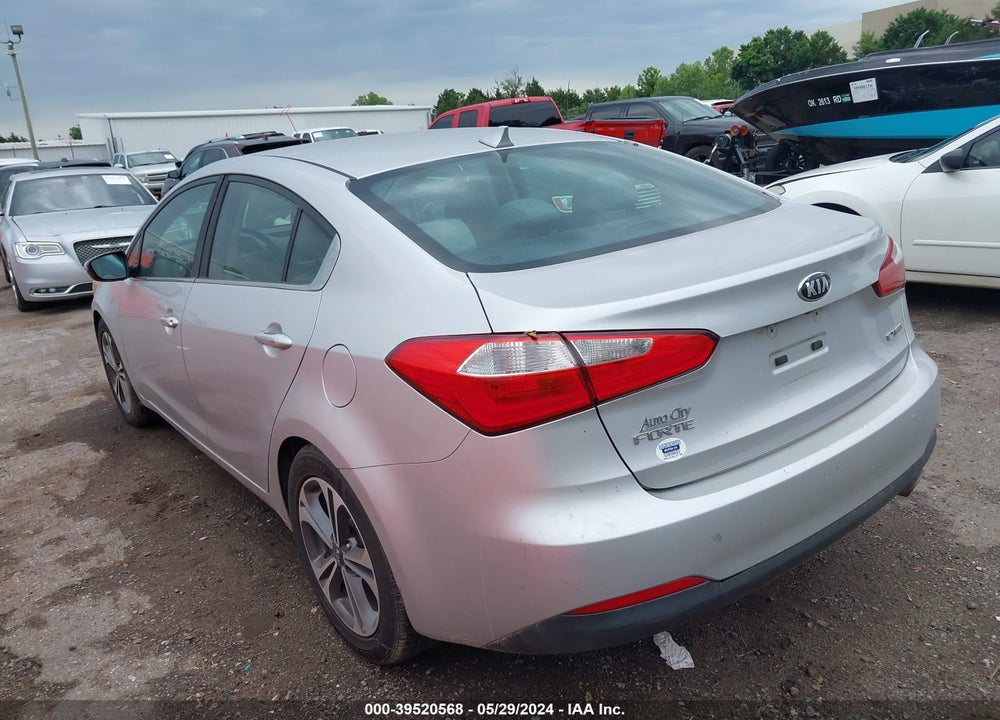 2016 KIA FORTE EX VIN: KNAFZ4A86G5504722